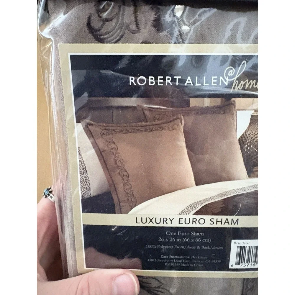 Robert Allen brand robert